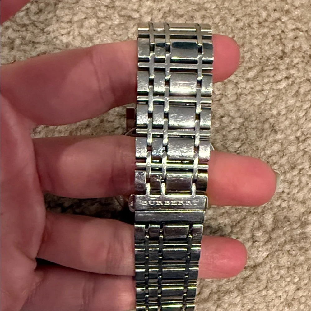 Burberry heritage watch with black face